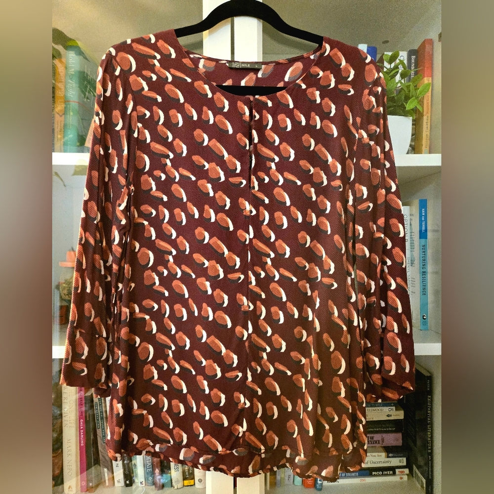 🇨🇦 100% Viscose Burdundy Patterned Blouse by Nile